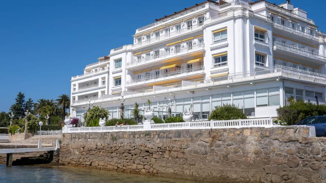 Balneario Isla de la Toja: experiencias únicas y tratamientos revitalizantes